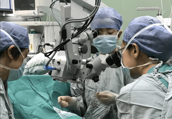 青光眼手術過程 青光眼手術過程